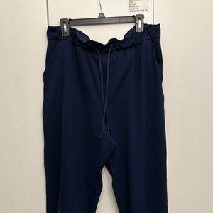 Lululemon Navy Stretch High -Rise 7/8 pants size 16